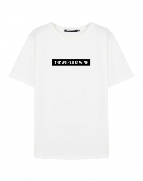Футболка The world is wine