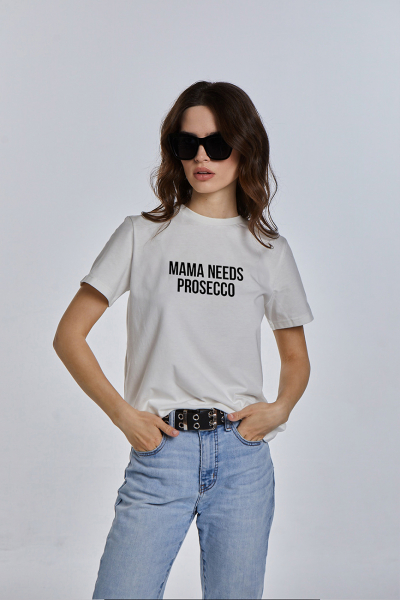 ФУТБОЛКА MAMA NEEDS PROSECCO