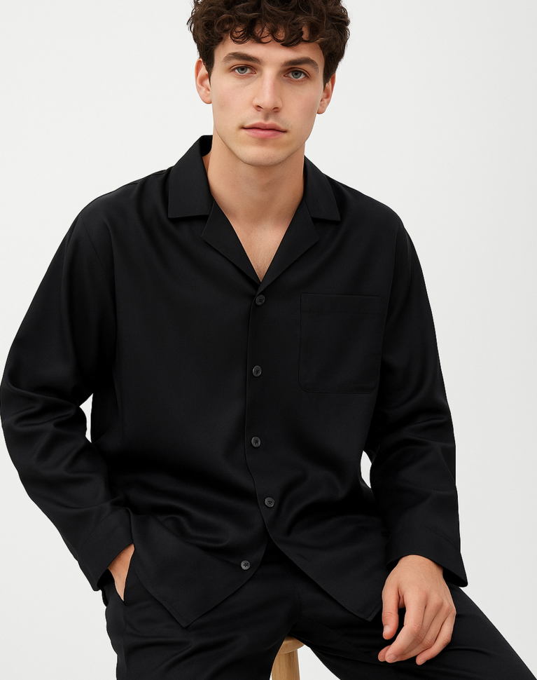 THE PIJAMA (ONE&ONLY).